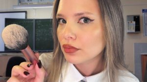 АСМР популярная девочка учит тебя краситься