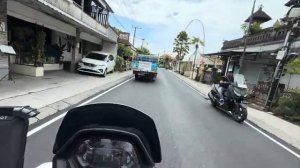 Беженец🇮🇩Бали. Я-ТОЛСТЫЙ？! ИЛИ ЭТО СТАЛЬНЫЕ ЯЙЦА？ ДИК