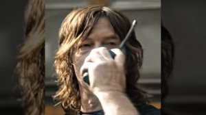 🎄”Silence is safer than promises.”🎄