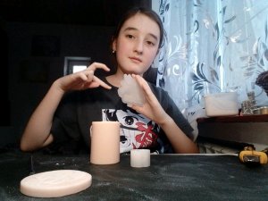 вытаскиваю фигурки из молдов!)
Спасибо Максиму