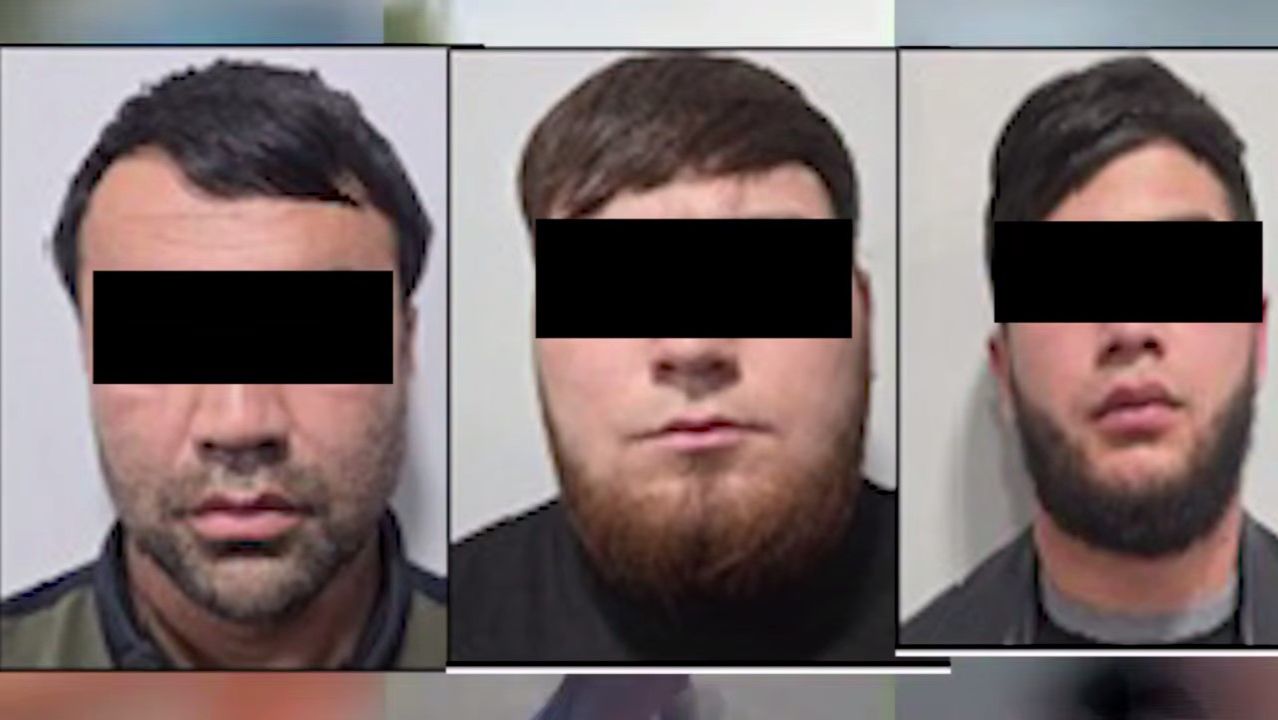 Фуқароларнинг моддий бойликларни зўрлик ишлатиб тортиб олиш билан шуғулланганлар қўлга олинди смотреть онлайн