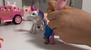 Пони собираются на вечеринку