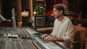 10. Mixing, Vocals, Effects, Equalization, Compression, Reverbs and Delays