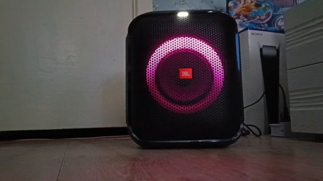 JBL PARTYBOX encore essential смотреть онлайн