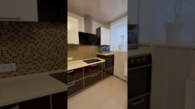 Трехкомнатная квартира на ул. Крайняя 12