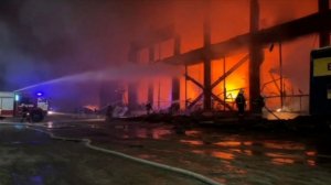 МЧС: пострадавших и погибших в крупном пожаре в Новосибирске нет