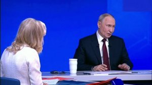 Больше 70 вопросов задали журналисты главе государства во время «Итогов года с Владимиром Путиным»