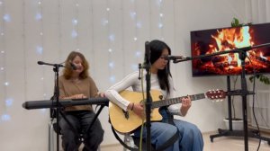 Строчками цветаевой или ночной Москвой , Айслу и Ксения