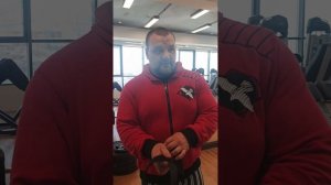 батя в здании