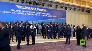 صورة تذكارية لوزراء الخارجية المشاركين في منتدى "الشراكة الروسية الإفريقية"