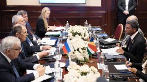 С.В.Лавров переговоры с Министром иностранных дел Сейшельские Острова Б.Фором, Каир, 19 декабря 2025