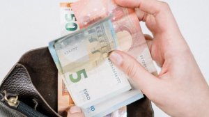 Politico: ЕС будет ежегодно тратить 3 млрд евро на проценты по кредиту Украине