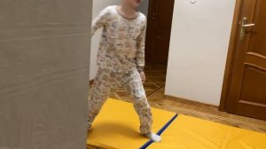 Как сделать кувырок