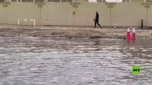 دبي تغرق بعد أمطار غزيرة تسببت في حدوث سيول واسعة النطاق