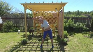 6 соток 4 июня 2021 год. Сажаю однолетники вокруг прудика и роз..