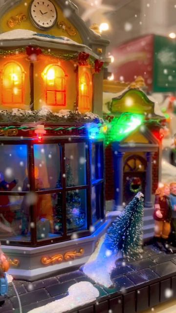 Напитываемся новогодней атмосферой) #shorts #новыйгод #новогоднеенастроение #ростов