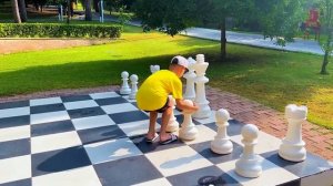 Марк находит на море новые машины с загадочной картой