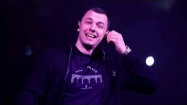 Российский рэп-исполнитель Macan (Андрей Косолапов) проходит военную службу в качестве водителя