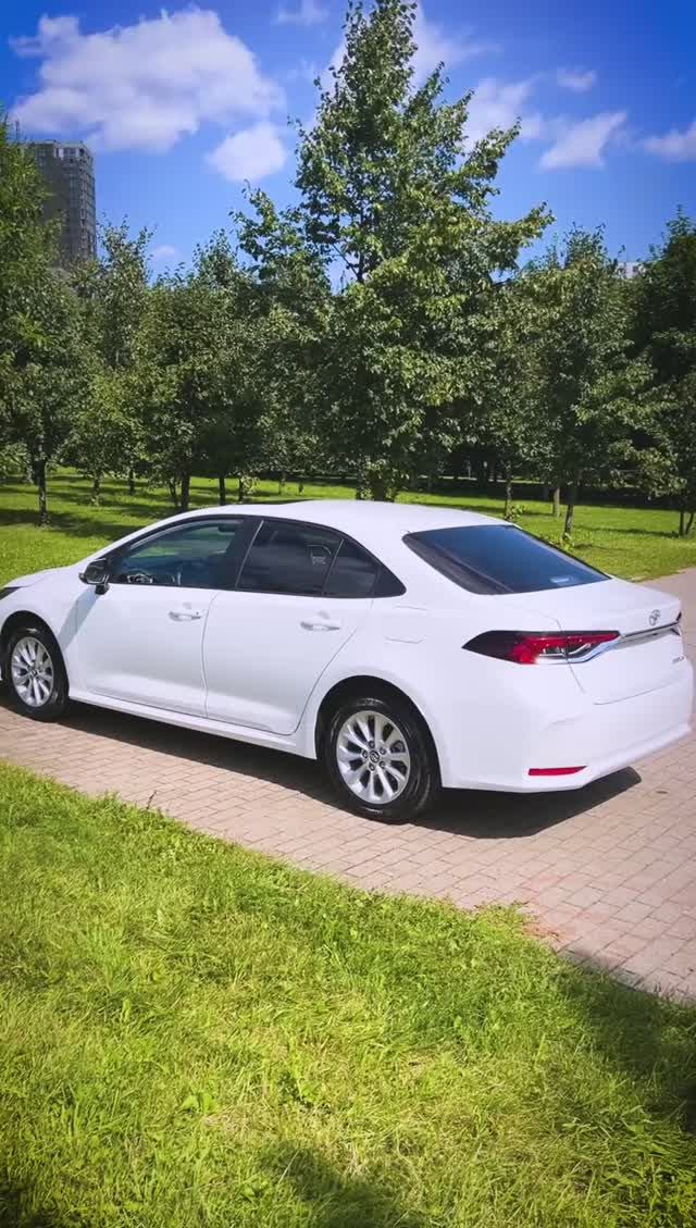 Лучший новый седан Hyundai Elantra 2023 года в топовой комплектации LUXURY смотреть онлайн