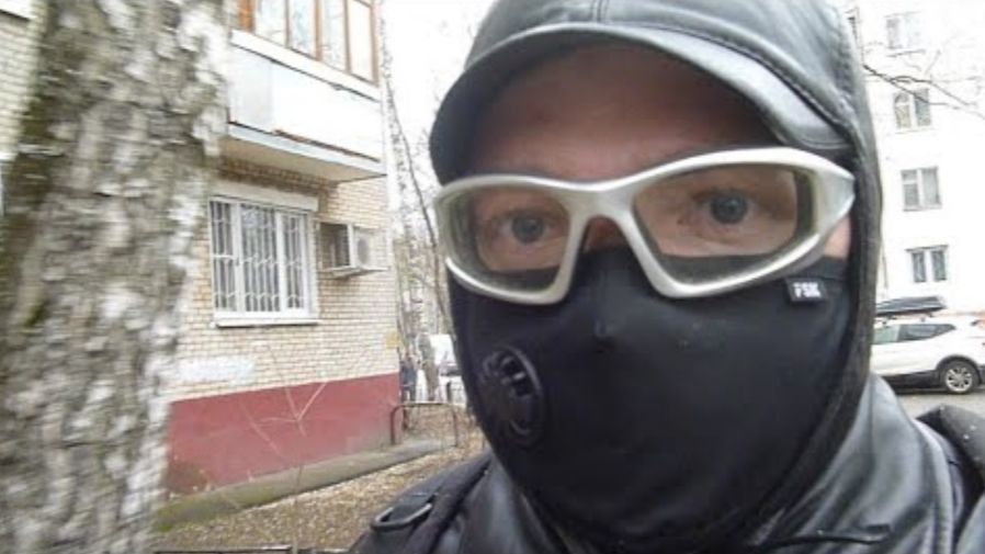 Карантин в Подмосковье, маскируемся.