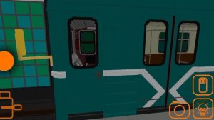 81-717 прибывает и отправляется со станции метро в skyrail