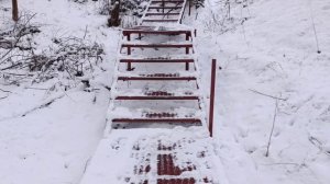 Наверх по лестнице...