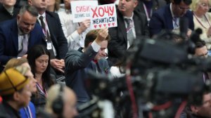 Сделавший предложение на "Итогах года" пригласил Путина на свадьбу