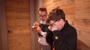 МАСКА ОДЕРЖИМОСТИ ПОДЧИНИЛА ГЛЕНТА