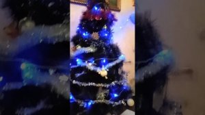 Покупки под ёлочкой.Всех с наступающим Новым Годом.