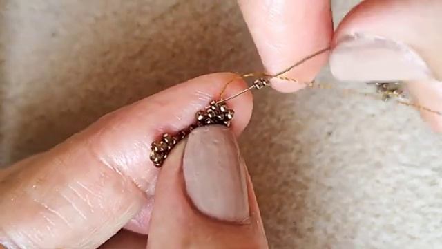 Жемчужный бутон от Bisuteriando con Ana смотреть онлайн