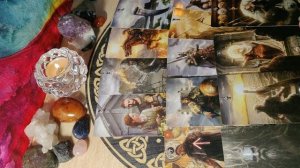 Что он хочет вам сказать 💞 но скрывает 🔮 таро расклад на отношения