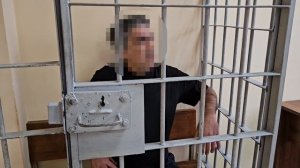 Ивановка оставила небольшую вмятину на двери такси и лишилась банковской карты