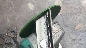 Приспособление для быстрой заточки свёрл на УШМ