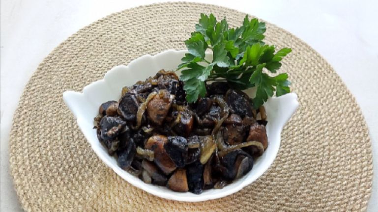 ШАМПИНЬОНЫ, жареные с ЛУКОМ, на сковороде! Пошаговый рецепт! смотреть онлайн