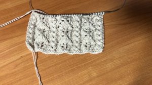 Очень красивый узор спицами для кардигана и кофточки