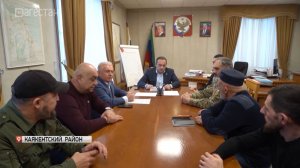 Глава Каякентского района вручил участникам СВО 5 сертификатов на земельные участки