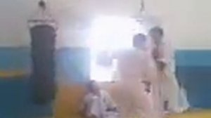 (КИЁКУШИНКАЙ) КАРАТЭ Спаринг после третий боеца снимали видео  2011г