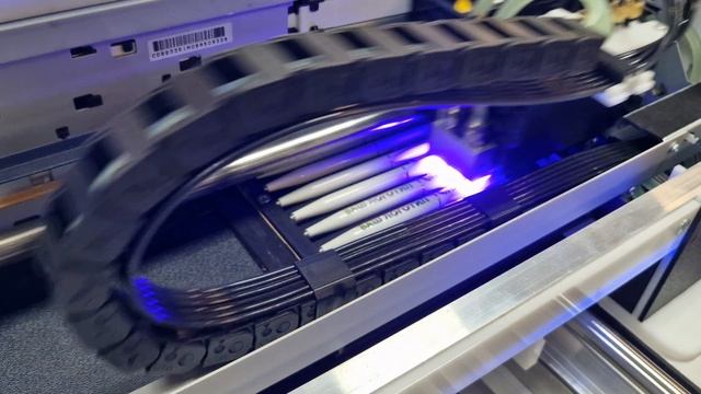 Уф печать логотипа на ручках. смотреть онлайн