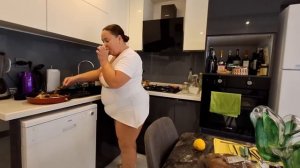 МУКБАНГСОСКУЧИЛАСЬ ПО СЕБЕ ДОМАШНЕЙ