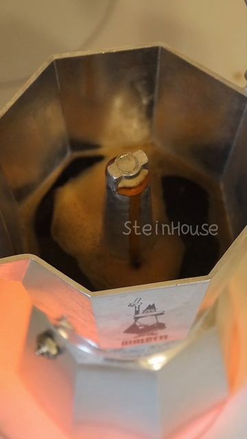 Гейзерная кофеварка смотреть онлайн