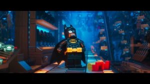 Смотреть онлайн Лего Фильм Бэтмен The Lego Batman Movie - Расширенный телеролик - Стройка (1080p)