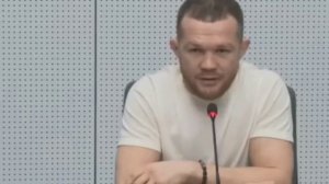 🗣️Петр Ян рассказал про конфликт с сотрудником UFC, который хотел забрать у него оригинальный пояс.