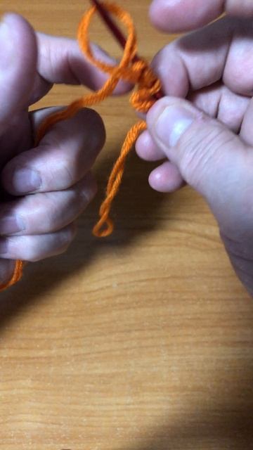 Интересный набор петелек на спицу смотреть онлайн