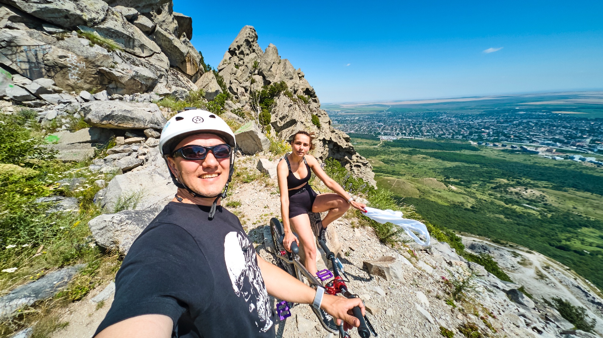 2. Путешествие 2025. С велосипедами на гору "Змейка".