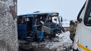 Снес автобус на встречке: видео момента ДТП с шестью погибшими под Омском