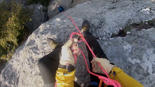 Страховка в альпинизме. Страховка через поясницу