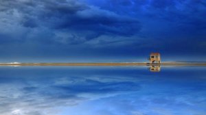 А небо как вода,