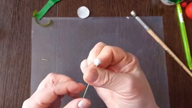 Брошь из кожи своими руками. Ландыш из кожи