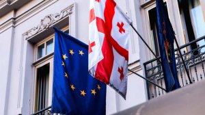 В ЕК пригрозили отменить безвизовый режим с Грузией