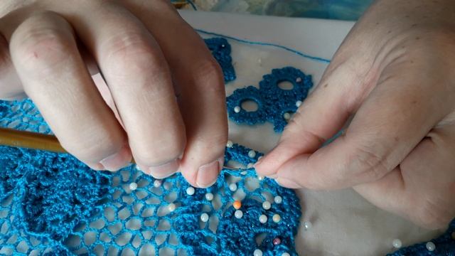 Ирландское кружево - сеточка с "жучками"